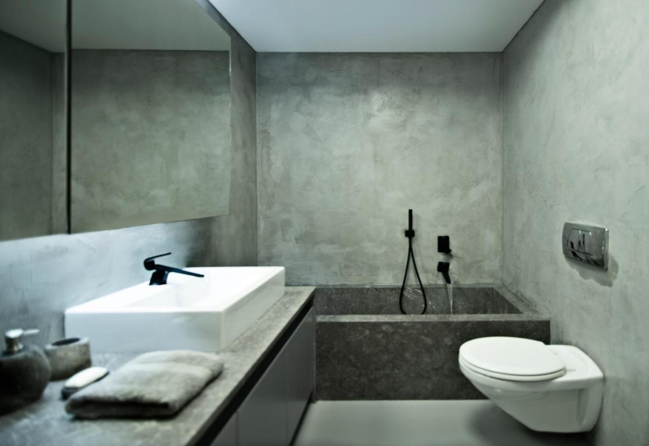Elegant And Private Living By Neuvel Villa เอเธนส์ ภายนอก รูปภาพ