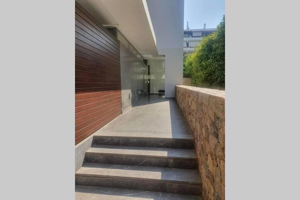 Elegant And Private Living By Neuvel Villa เอเธนส์ ภายนอก รูปภาพ
